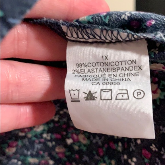 Floral Button Up - Picture 2 of 3